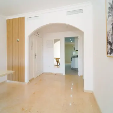 Sale of penthouse in Elviria