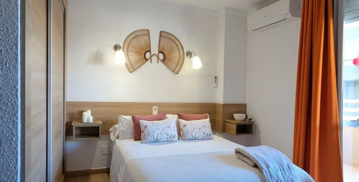 Sale of middle floor apartment in Fuengirola 2