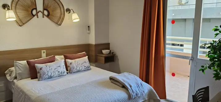 Sale of middle floor apartment in Fuengirola 4