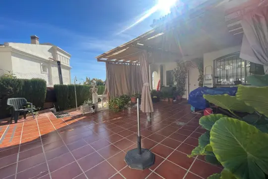 Image 6 thumb