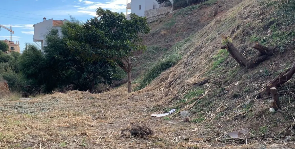 Sale of residential plot in Torreblanca 3