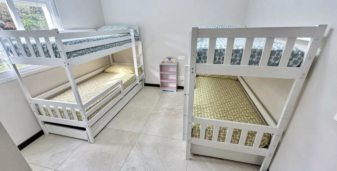 Venta de villa independiente en Nueva Andalucía 27