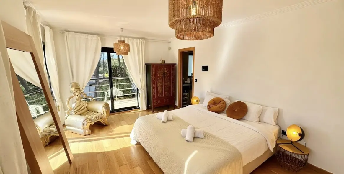 Продажа  отдельно стоящей виллы в Artola 29