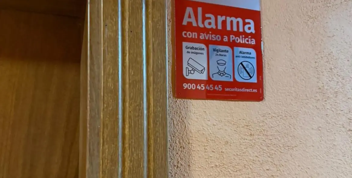 Long-term rent of middle floor apartment in Estepona 18