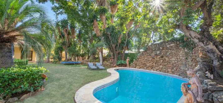 Alquiler a largo plazo de villa independiente en Nagüeles 1