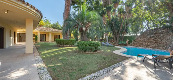 Alquiler a largo plazo de villa independiente en Nagüeles 2