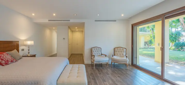 Alquiler a largo plazo de villa independiente en Nagüeles 4