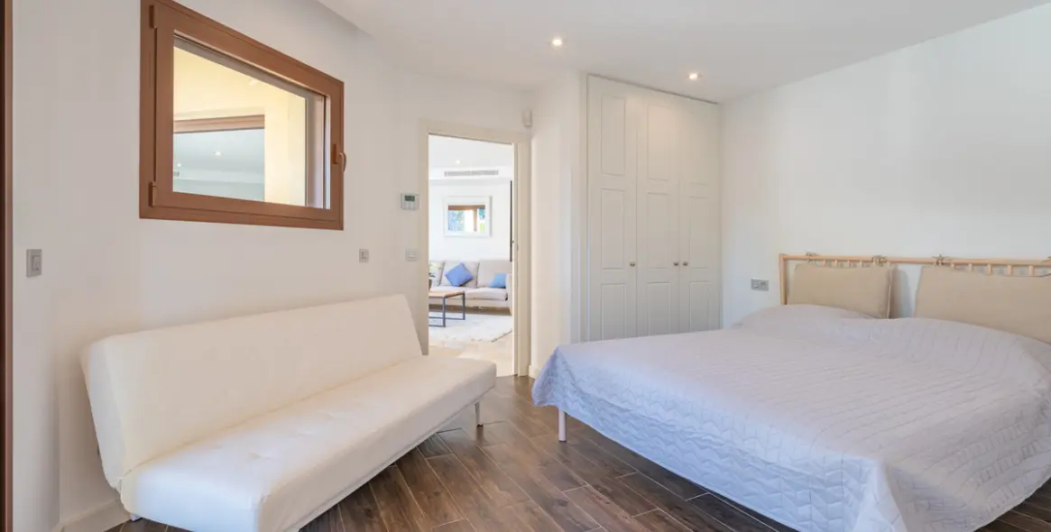 Долгосрочная аренда  отдельно стоящей виллы в Nagüeles 21