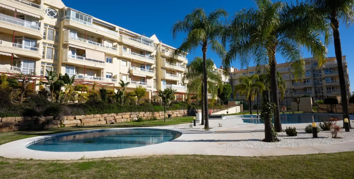 Sale of ground floor apartment in La Cala Hills 6