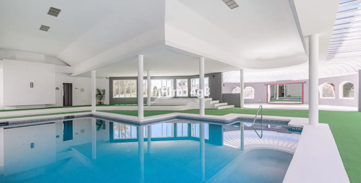 Продажа пентхауса в Nueva Andalucía 18