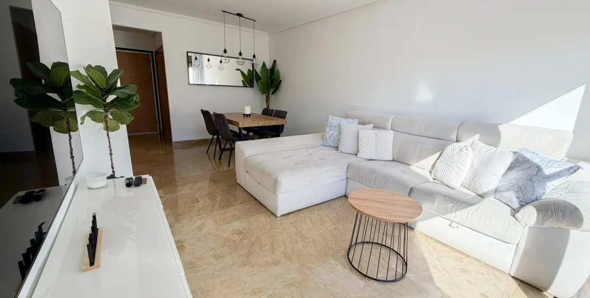 Продажа апартаментов на среднем этаже в Selwo 2