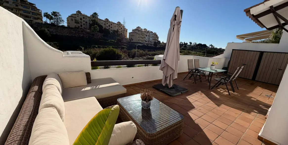 Продажа апартаментов на среднем этаже в Selwo 6