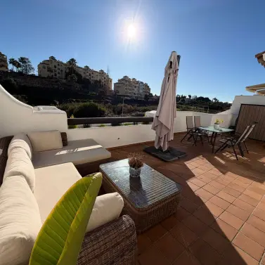 Продажа апартаментов на среднем этаже в Selwo