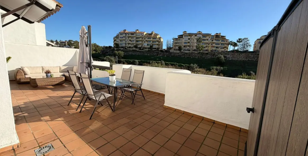 Продажа апартаментов на среднем этаже в Selwo 8