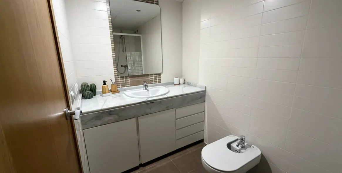 Sale of middle floor apartment in Selwo 24