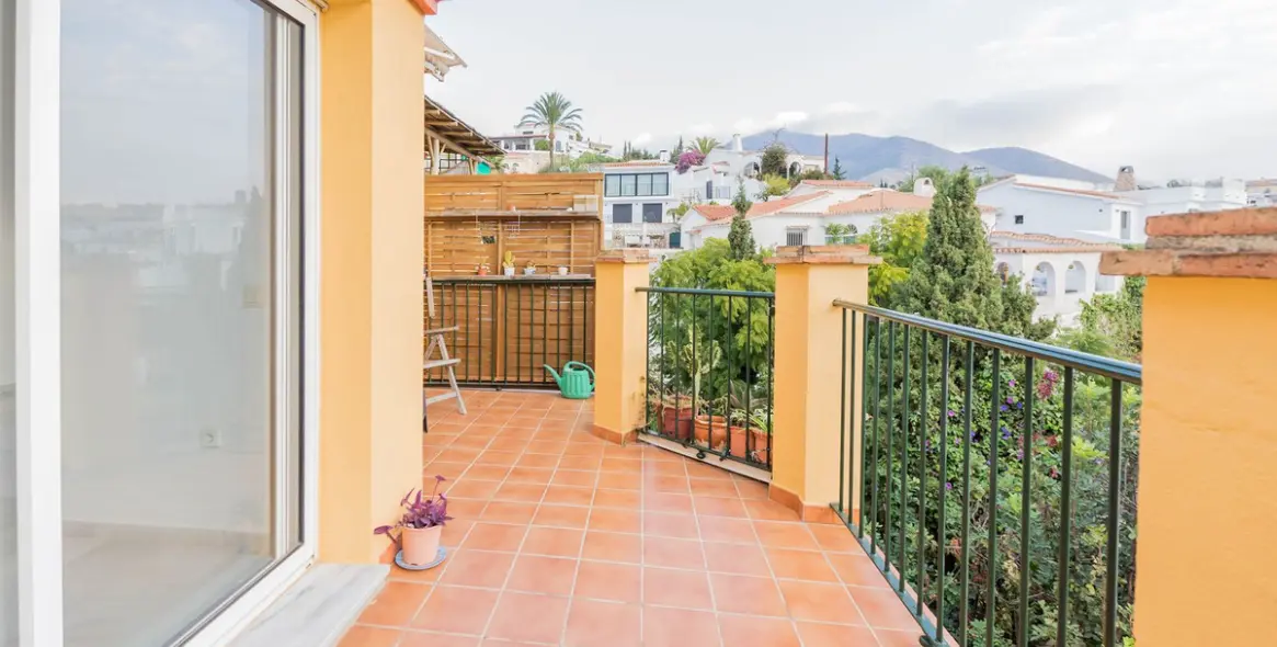 Продажа  отдельно стоящей виллы в Fuengirola 3