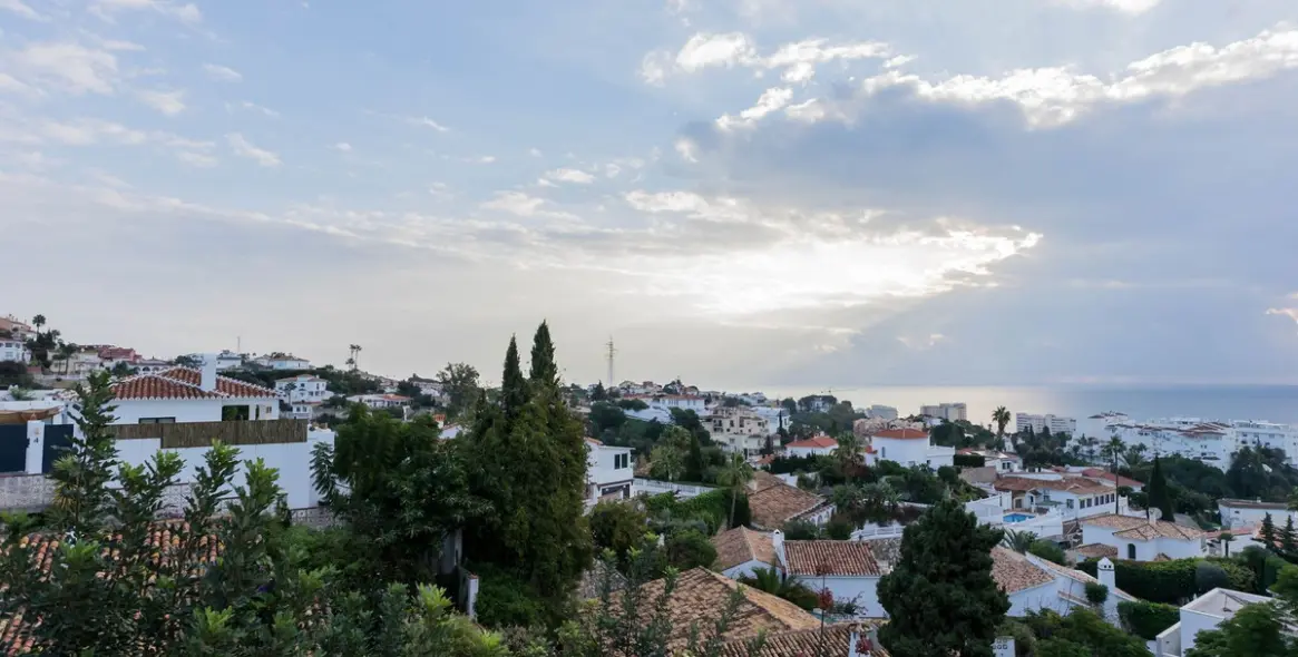 Продажа  отдельно стоящей виллы в Fuengirola 17