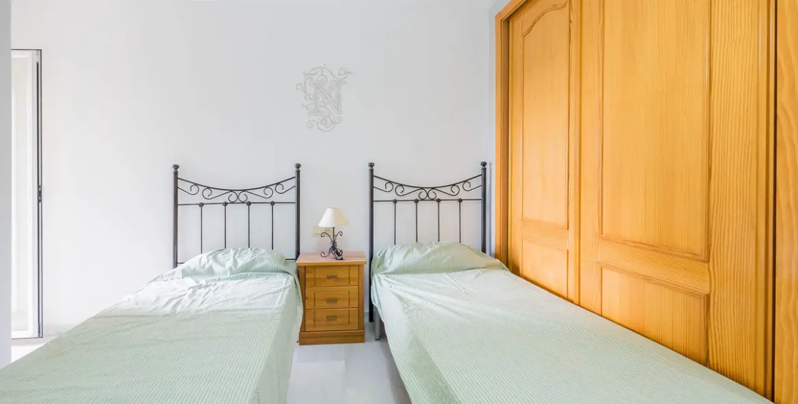 Sale of detached villa in Fuengirola 38