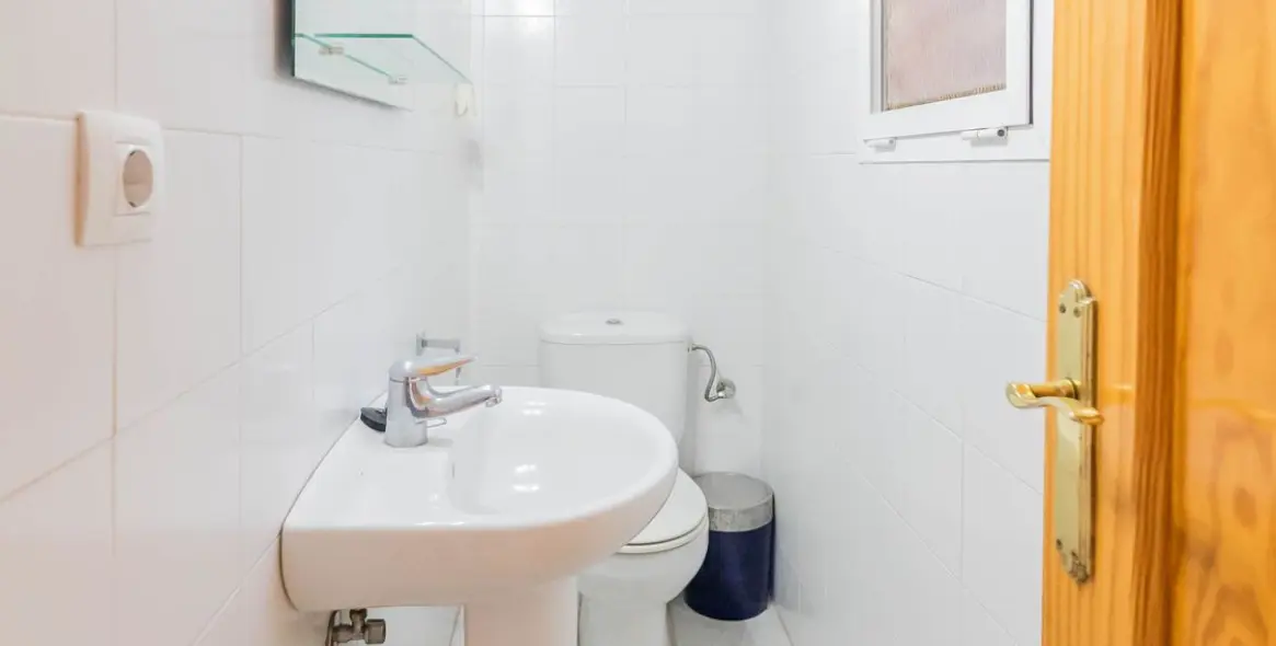 Sale of detached villa in Fuengirola 42