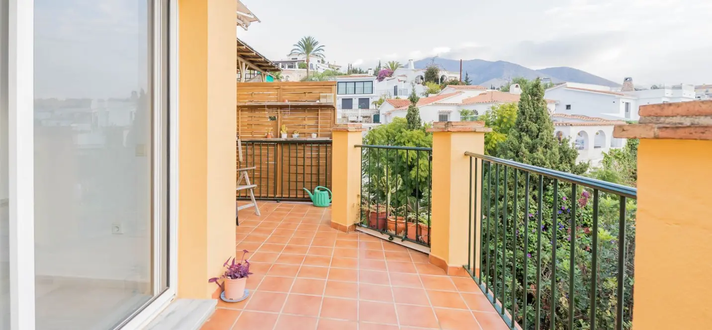 Sale of townhouse in Torreblanca 2