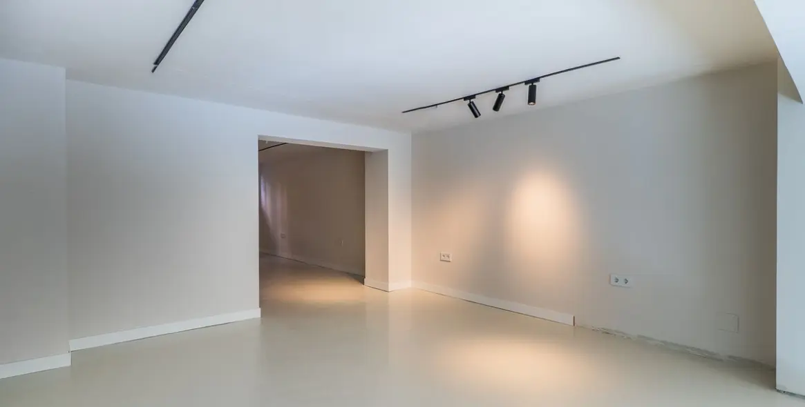 Sale of office in Marbella 14