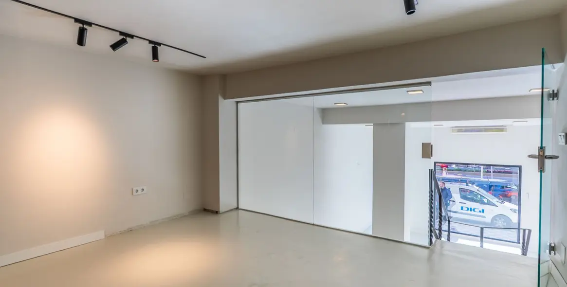 Sale of office in Marbella 15