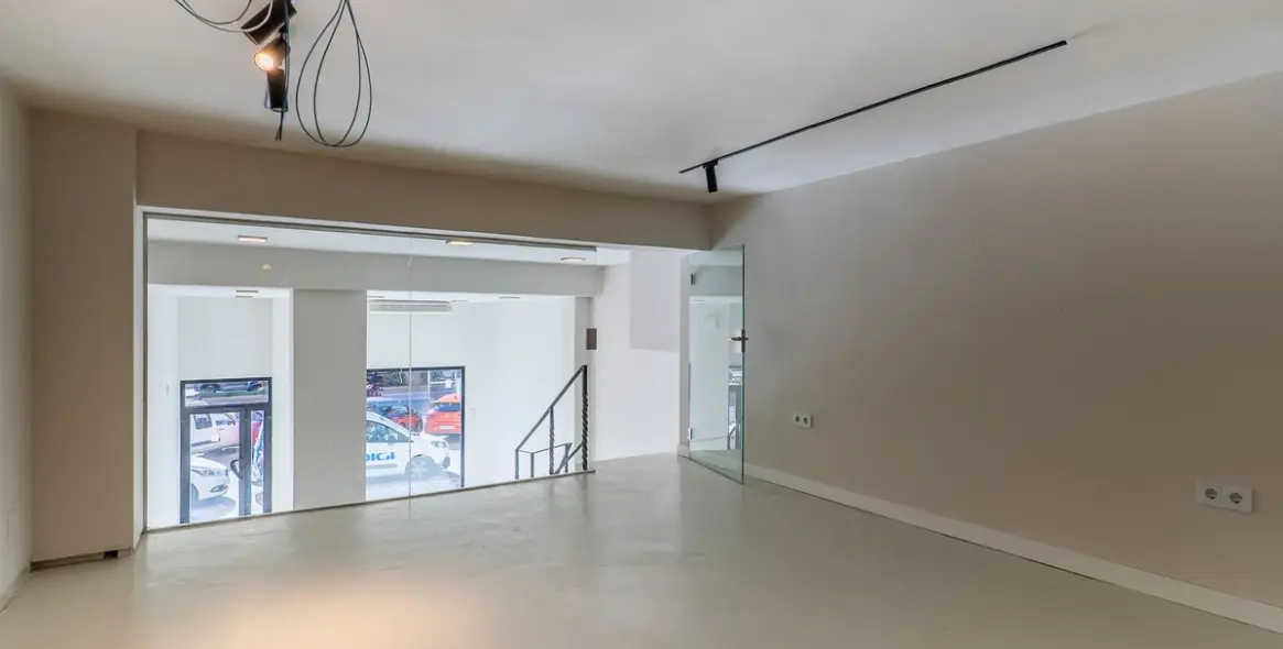 Sale of office in Marbella 17