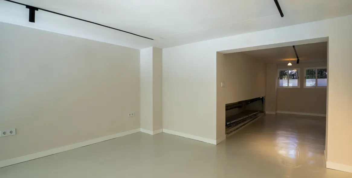 Sale of office in Marbella 18