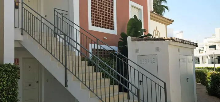 Sale of penthouse duplex in Estepona 0