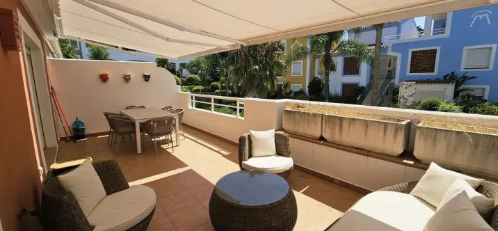 Sale of penthouse duplex in Estepona 3