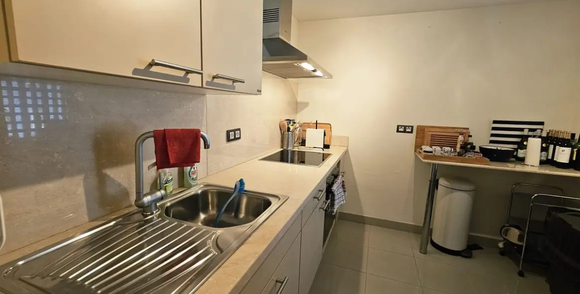 Sale of penthouse duplex in Estepona 11