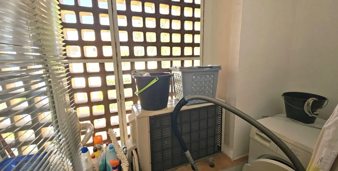 Sale of penthouse duplex in Estepona 13