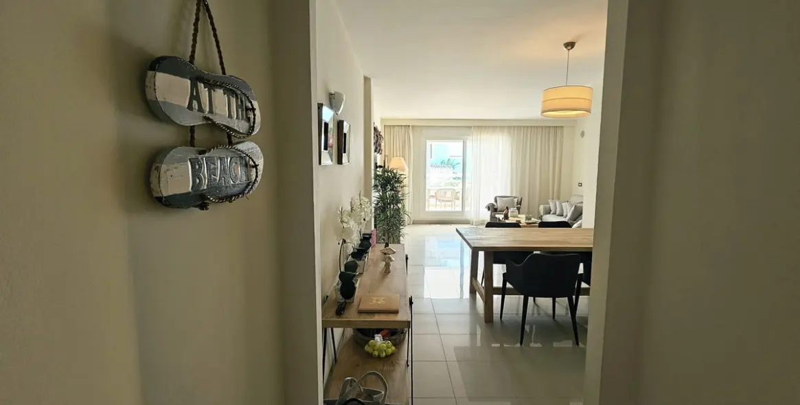 Sale of penthouse duplex in Estepona 16