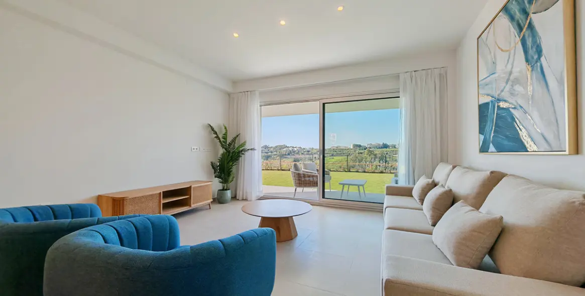 Sale of ground floor apartment in Cancelada 1