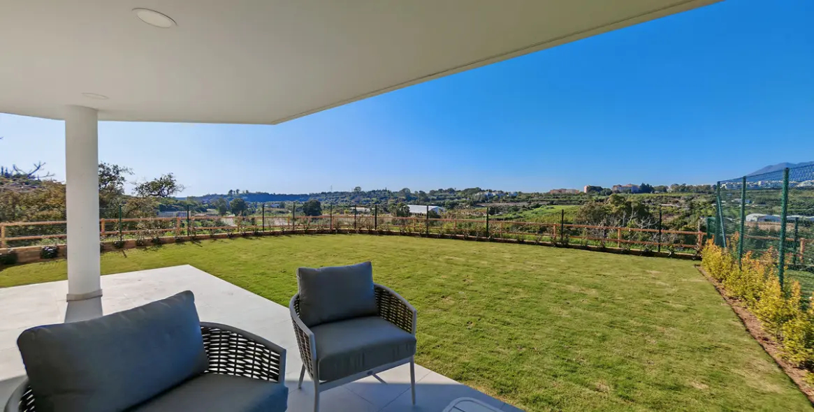 Sale of ground floor apartment in Cancelada 3