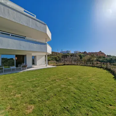 Sale of ground floor apartment in Cancelada