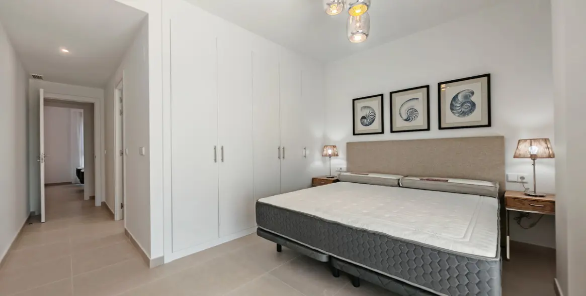 Sale of ground floor apartment in Cancelada 11