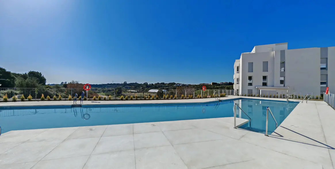 Sale of ground floor apartment in Cancelada 19