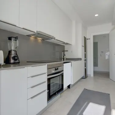 Продажа апартаментов на среднем этаже в Estepona