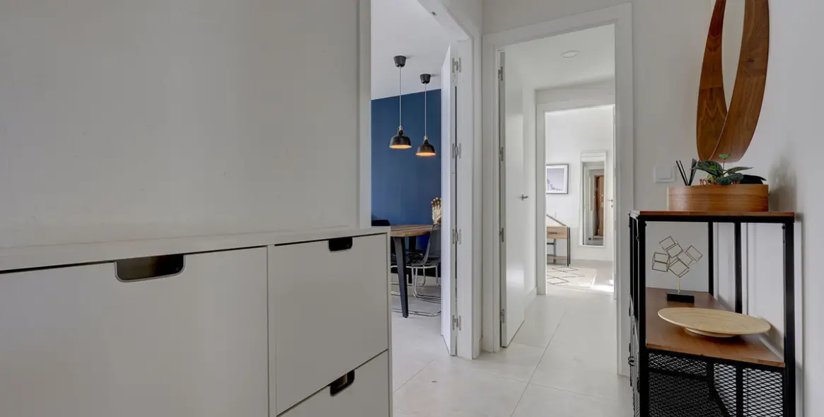 Продажа апартаментов на среднем этаже в Estepona 19