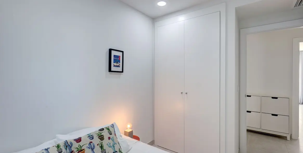 Продажа апартаментов на среднем этаже в Estepona 20