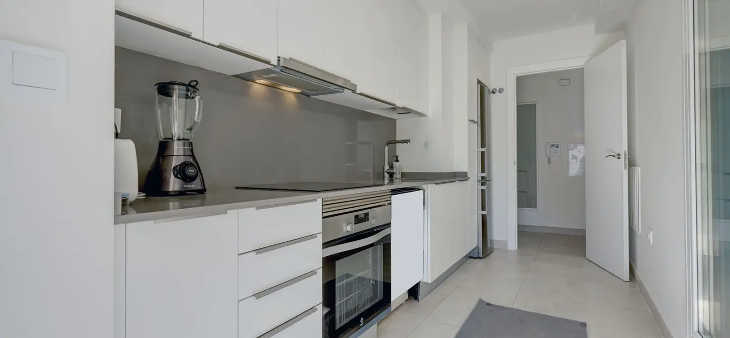 Продажа апартаментов на среднем этаже в Estepona 2
