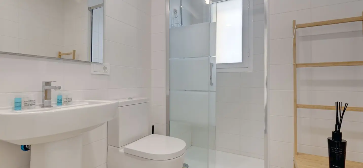 Продажа апартаментов на среднем этаже в Estepona 4