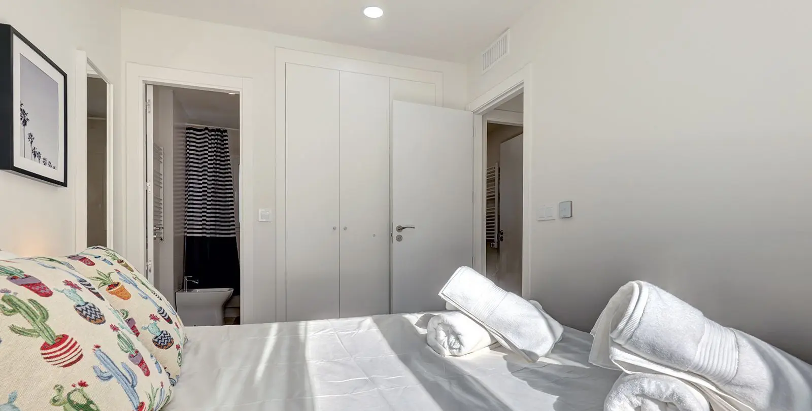 Sale of middle floor apartment in Estepona 12