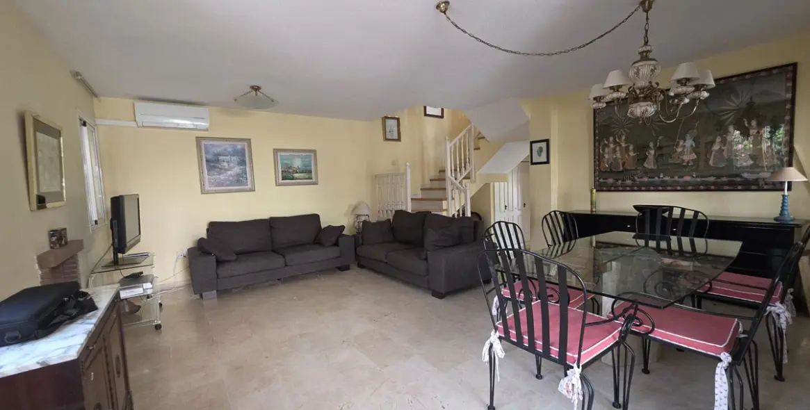 Sale of townhouse in Casares Playa 7