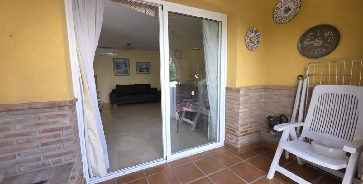 Sale of townhouse in Casares Playa 9