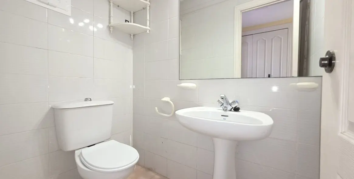 Sale of townhouse in Casares Playa 10