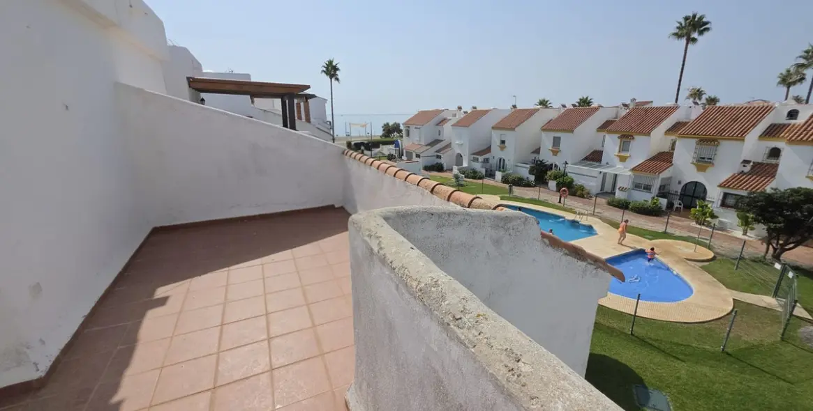 Продажа таунхауса в Casares Playa 36