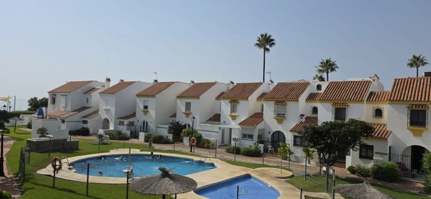 Venta de adosado en Casares Playa 0