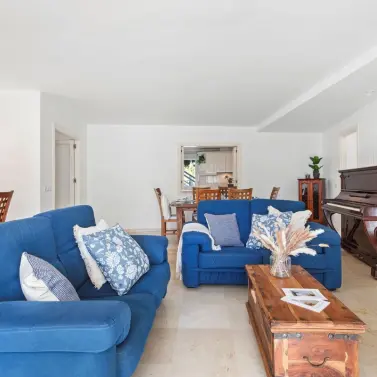 Продажа апартаментов на первом этаже в Estepona